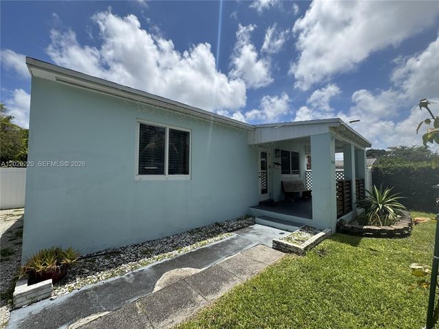 2726 Taylor St, Hollywood, FL 33020