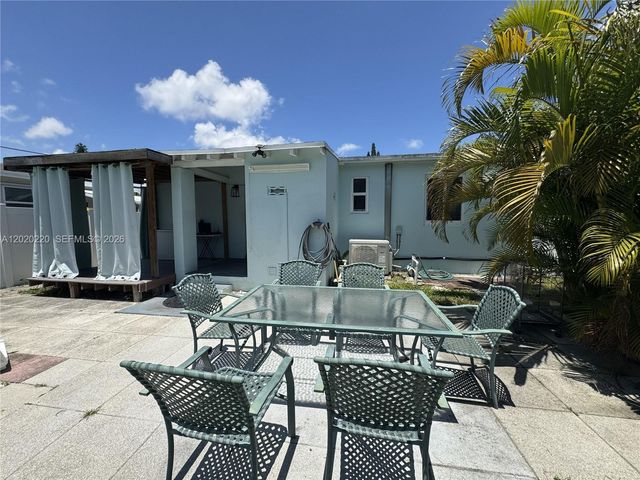 2726 Taylor St, Hollywood, FL 33020