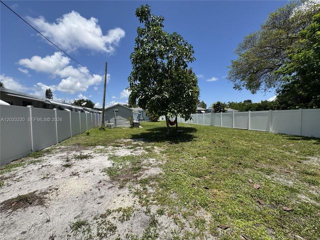2726 Taylor St, Hollywood, FL 33020