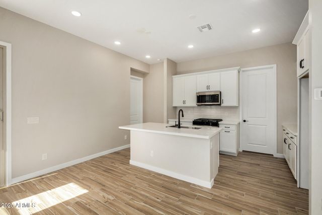 5590 N 205TH Lane, Buckeye, AZ 85396