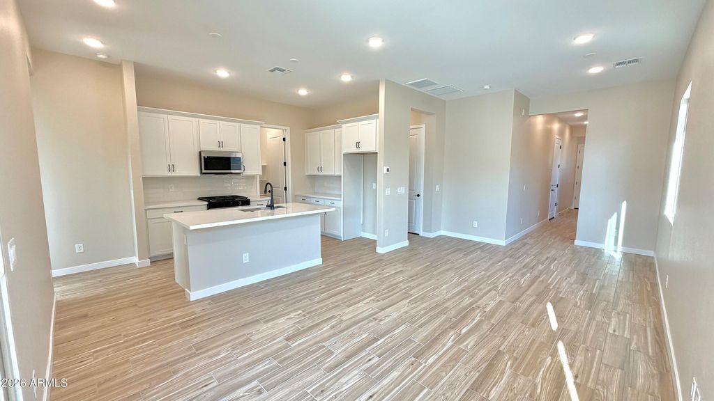 5590 N 205TH Lane, Buckeye, AZ 85396 — photo 2