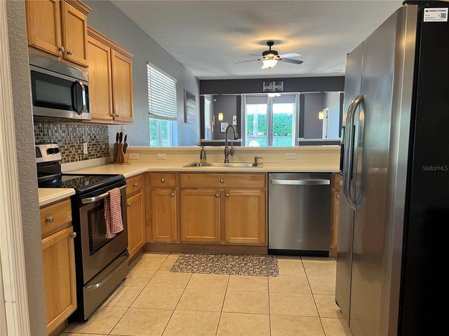 7003 CHATUM LIGHT RUN, Bradenton, FL 34212