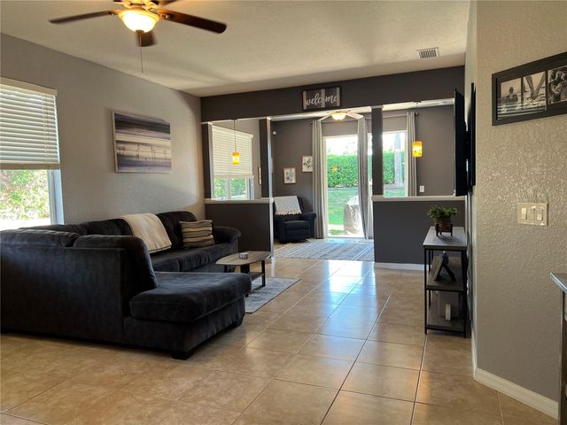 7003 CHATUM LIGHT RUN, Bradenton, FL 34212