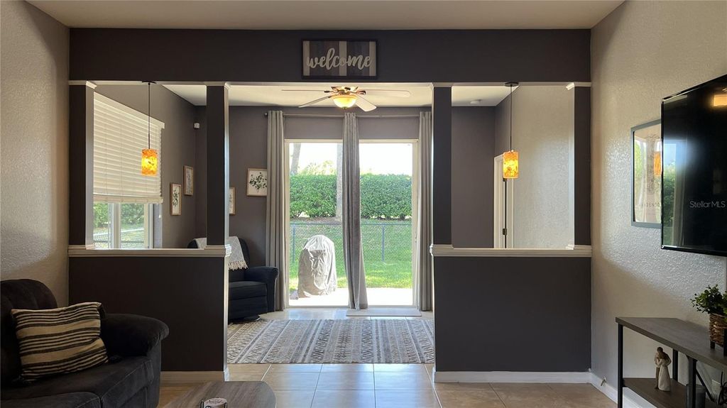 Image 18 of property listing at 7003 CHATUM LIGHT RUN, Bradenton, FL 34212