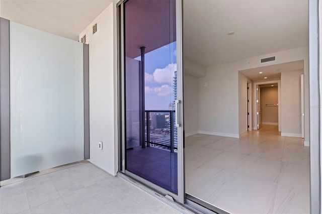 275 1ST AVENUE S 2201, St Petersburg, FL 33701