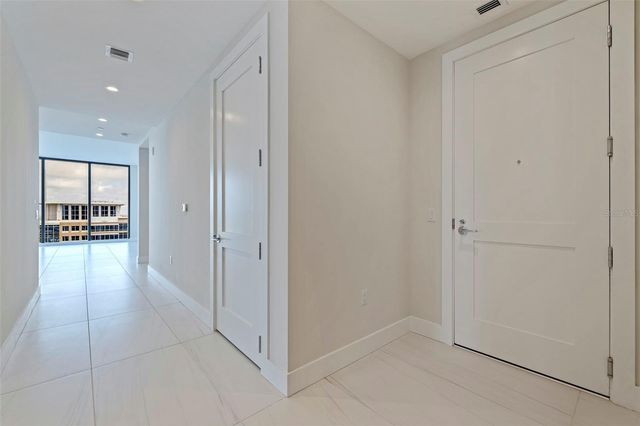 275 1ST AVENUE S 2201, St Petersburg, FL 33701