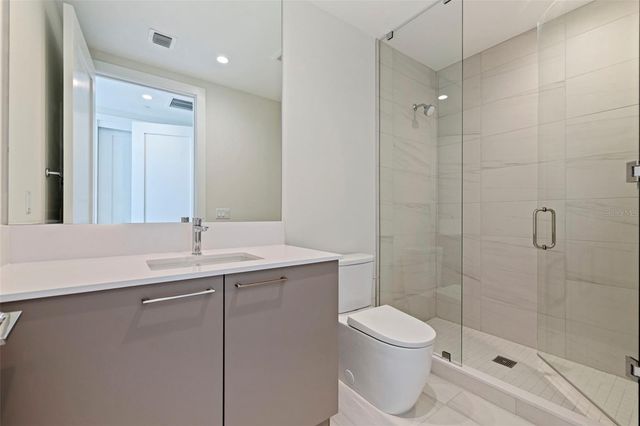 275 1ST AVENUE S 2201, St Petersburg, FL 33701