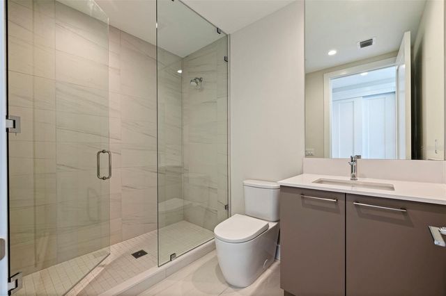 275 1ST AVENUE S 2201, St Petersburg, FL 33701