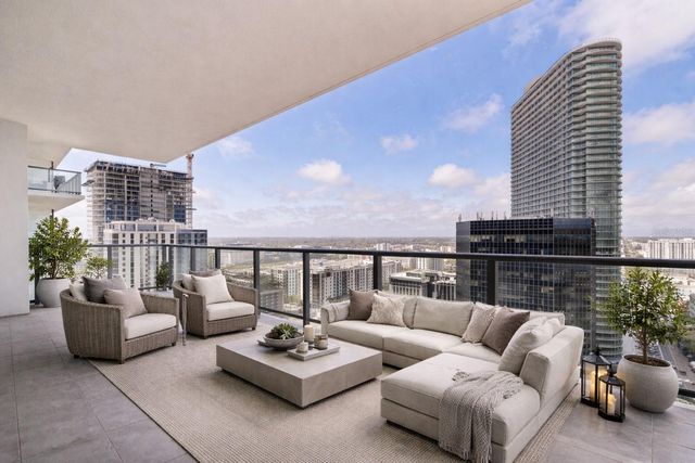 275 1ST AVENUE S 2201, St Petersburg, FL 33701