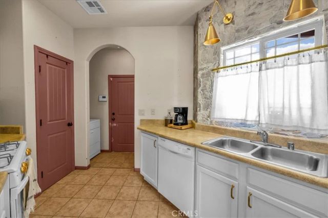 7425 Kellogg Avenue, 29 Palms, CA 92277