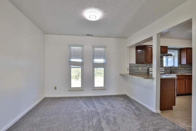 6077 Snowhill Drive, Liberty Twp, OH 45011