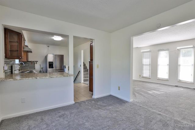 6077 Snowhill Drive, Liberty Twp, OH 45011