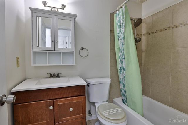 6077 Snowhill Drive, Liberty Twp, OH 45011