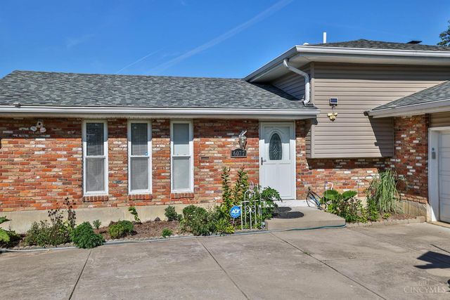 6077 Snowhill Drive, Liberty Twp, OH 45011