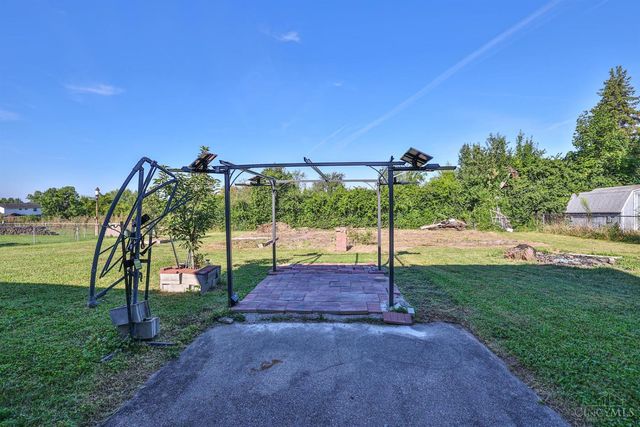 6077 Snowhill Drive, Liberty Twp, OH 45011