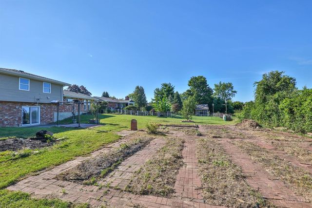 6077 Snowhill Drive, Liberty Twp, OH 45011