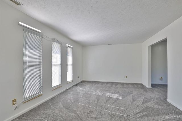 6077 Snowhill Drive, Liberty Twp, OH 45011