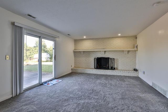 6077 Snowhill Drive, Liberty Twp, OH 45011