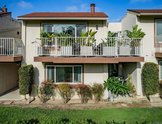 7525 Jerez Court F, Carlsbad, CA 92009