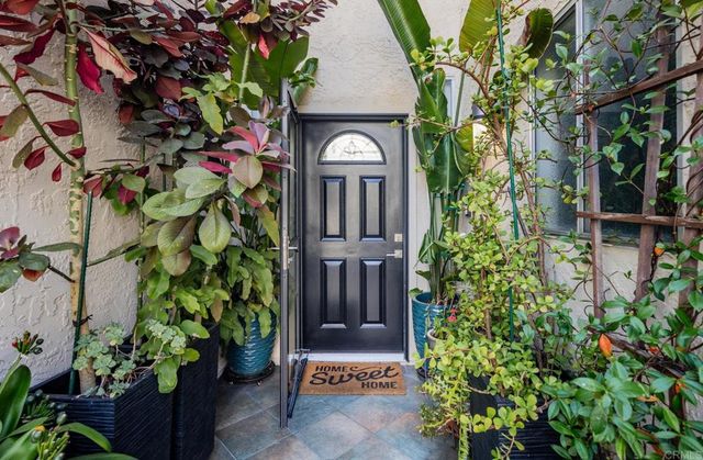 7525 Jerez Court F, Carlsbad, CA 92009