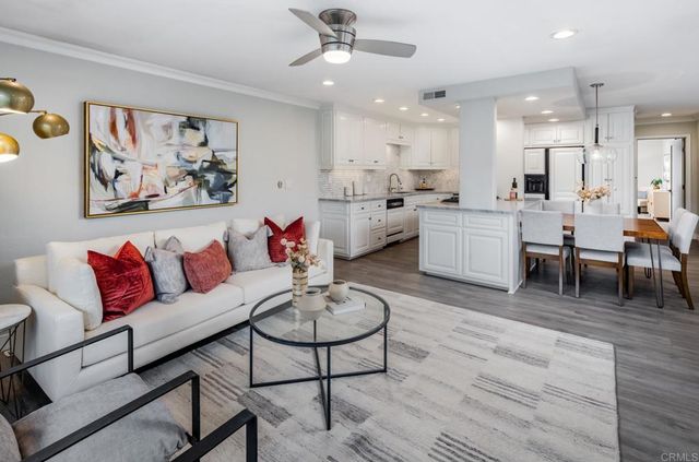 7525 Jerez Court F, Carlsbad, CA 92009