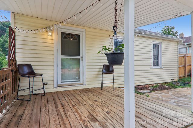 120 Caring Place Loop, Clyde, NC 28721