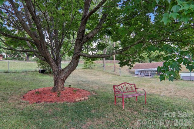 120 Caring Place Loop, Clyde, NC 28721