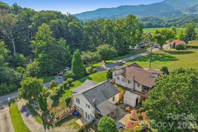 120 Caring Place Loop, Clyde, NC 28721