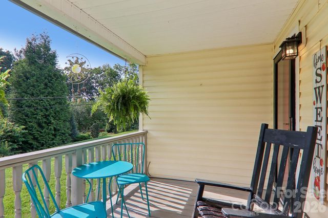 120 Caring Place Loop, Clyde, NC 28721