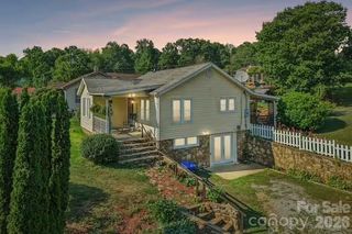 120 Caring Place Loop, Clyde, NC 28721