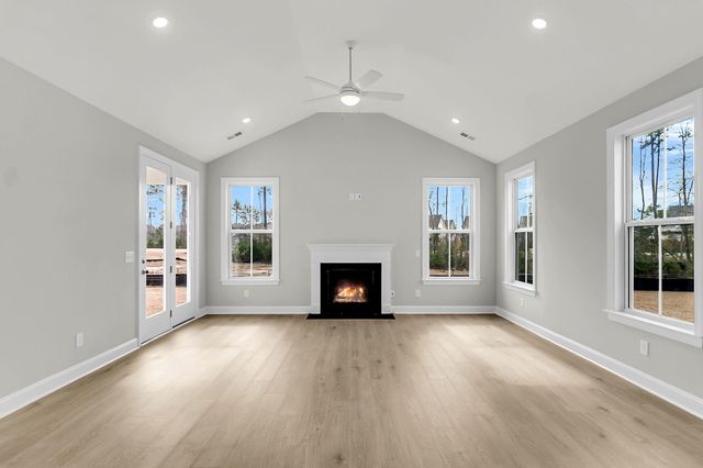 749 Maynard Lane, Summerville, SC 29486