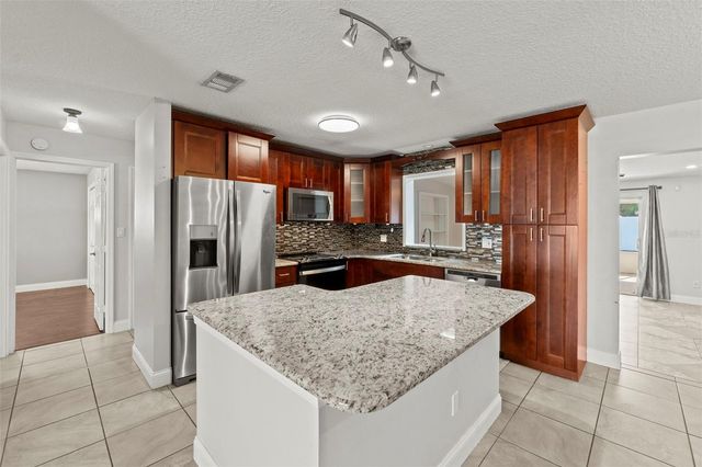 859 OKALOOSA AVENUE, Orlando, FL 32822