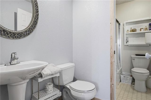 17460 S Agnes Street, Gardner, KS 66030