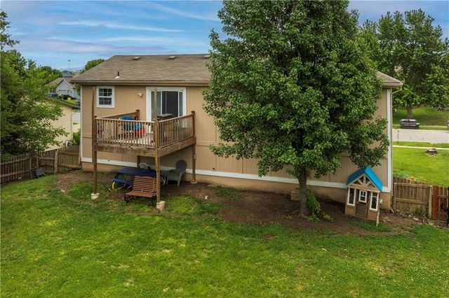 17460 S Agnes Street, Gardner, KS 66030