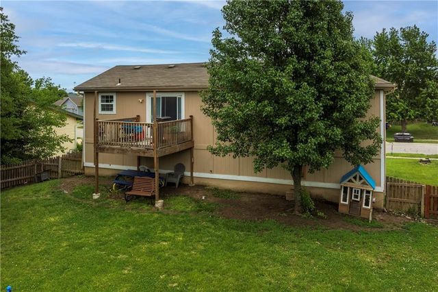 17460 S Agnes Street, Gardner, KS 66030