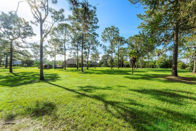 14087 COCOA PLUM Road, West Palm Beach, FL 33418