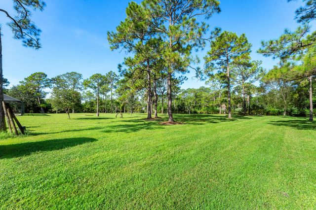 14087 COCOA PLUM Road, West Palm Beach, FL 33418