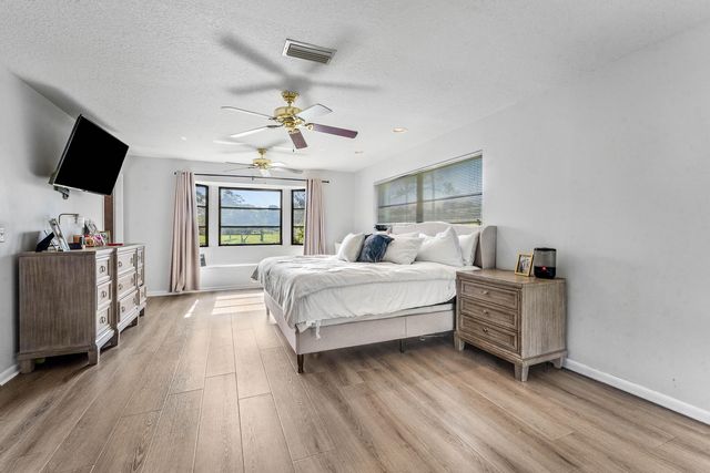 14087 COCOA PLUM Road, West Palm Beach, FL 33418