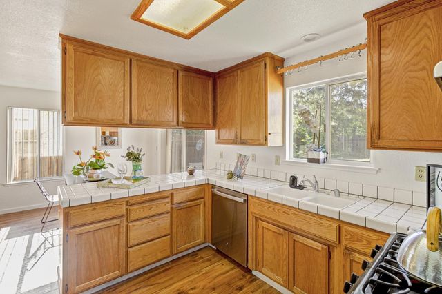 5125 2nd Ave, Sacramento, CA 95817