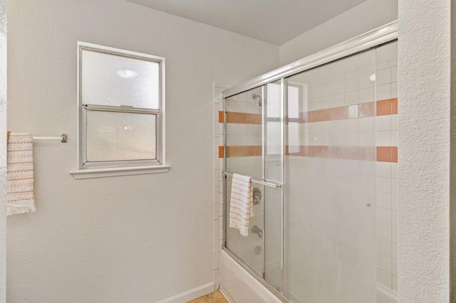 5125 2nd Ave, Sacramento, CA 95817