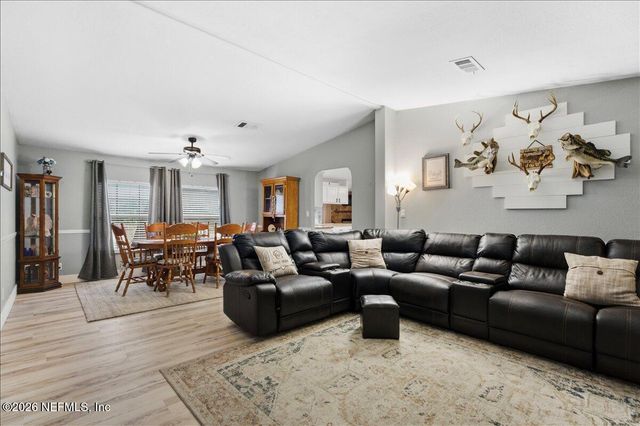 30590 COUNTY ROAD 121, Hilliard, FL 32046