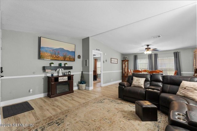 30590 COUNTY ROAD 121, Hilliard, FL 32046