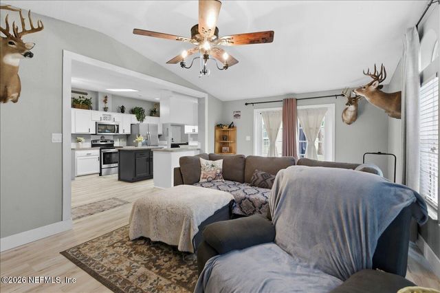 30590 COUNTY ROAD 121, Hilliard, FL 32046