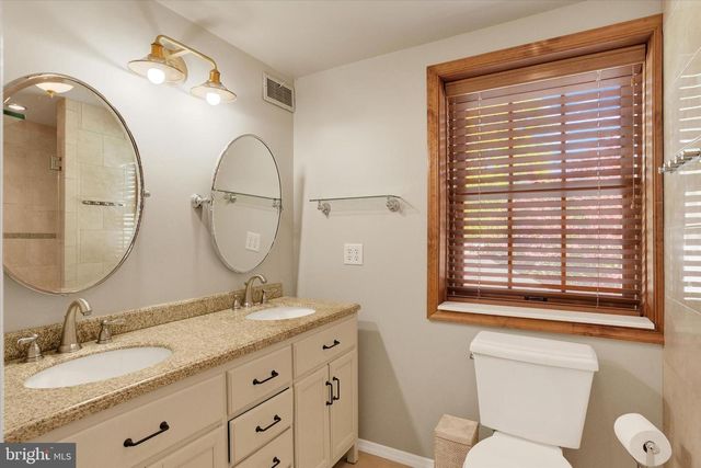 2900 MARKET ST, Camp Hill, PA 17011
