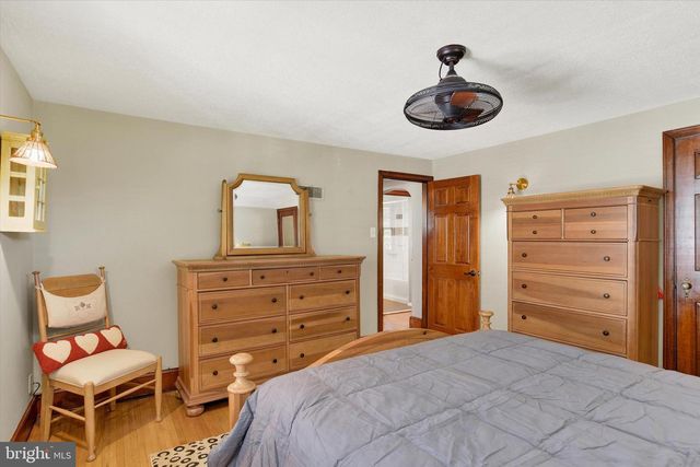 2900 MARKET ST, Camp Hill, PA 17011