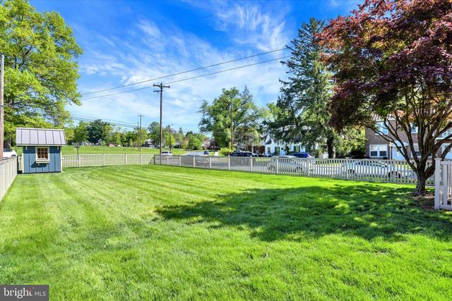 2900 MARKET ST, Camp Hill, PA 17011
