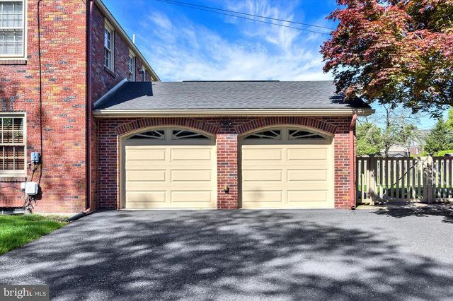 2900 MARKET ST, Camp Hill, PA 17011