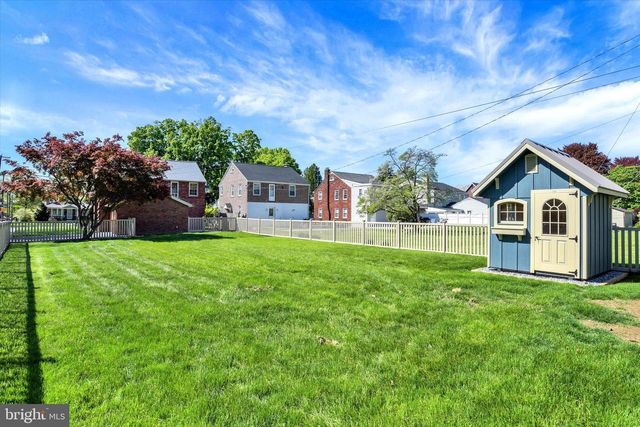 2900 MARKET ST, Camp Hill, PA 17011
