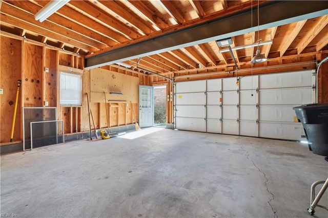 411 Mayflower RD, Portsmouth, VA 23701