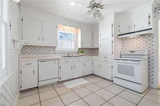 411 Mayflower RD, Portsmouth, VA 23701